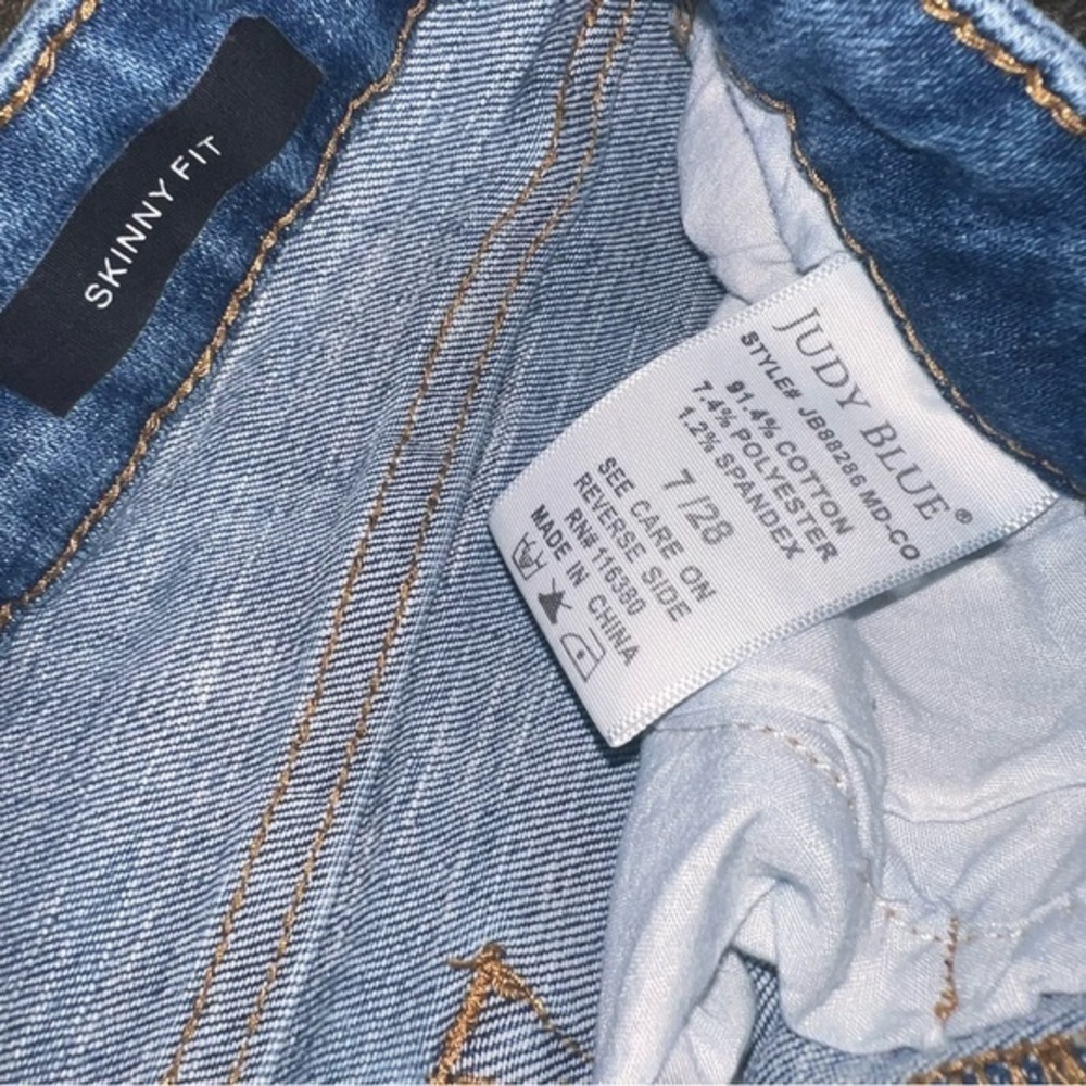 Judy Blue Skinny Embroidered Colorful Medium Wash Denim Jeans Women’s Size 7/28 - Picture 6 of 9
